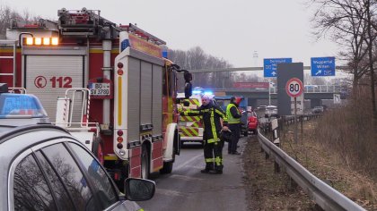 إكتشاف جثة على أطراف الأوتوستراد بمدينة بوخوم