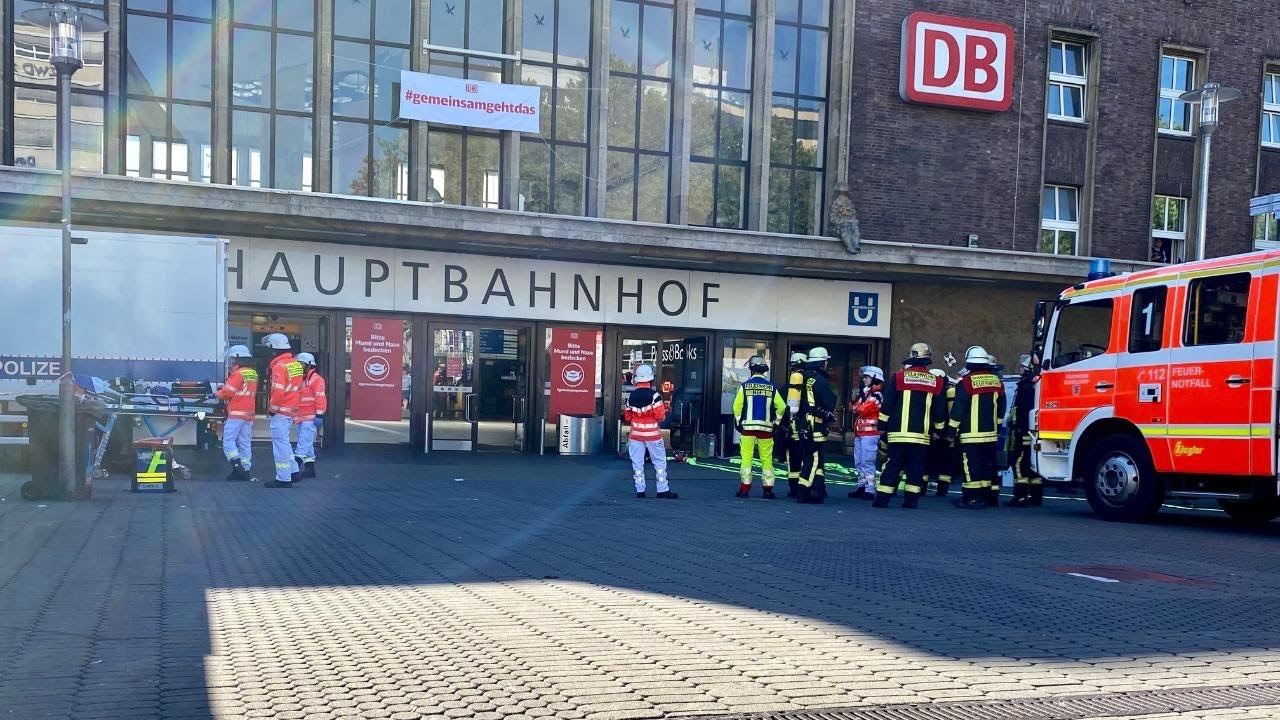 أخلاء محطة قطار رئيسية بمدينة دوسلدورف بعد “حريق متعمد”