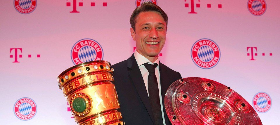 بعد الخماسية المذلة.. بايرن ميونيخ يعلن إقالة مدربه كوفاتش