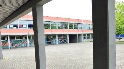 كلزنكرش| إغلاق اول مدرسة بسبب تفشي فيروس كورونا