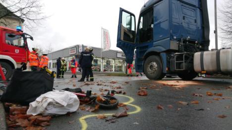 مدينة شفيرته- وفاة سيدة مسنة 87 سنةً دهسا في الطريق العام