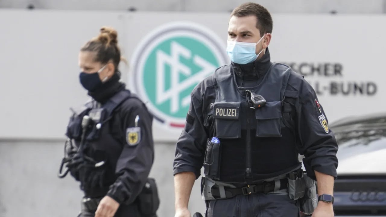 التحقيق مع موظفين في الاتحاد الألماني لكرة القدم في قضية تهرب ضريبي