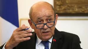 فرنسا تطالب الدول الإسلامية بعدم مقاطعة منتجاتها