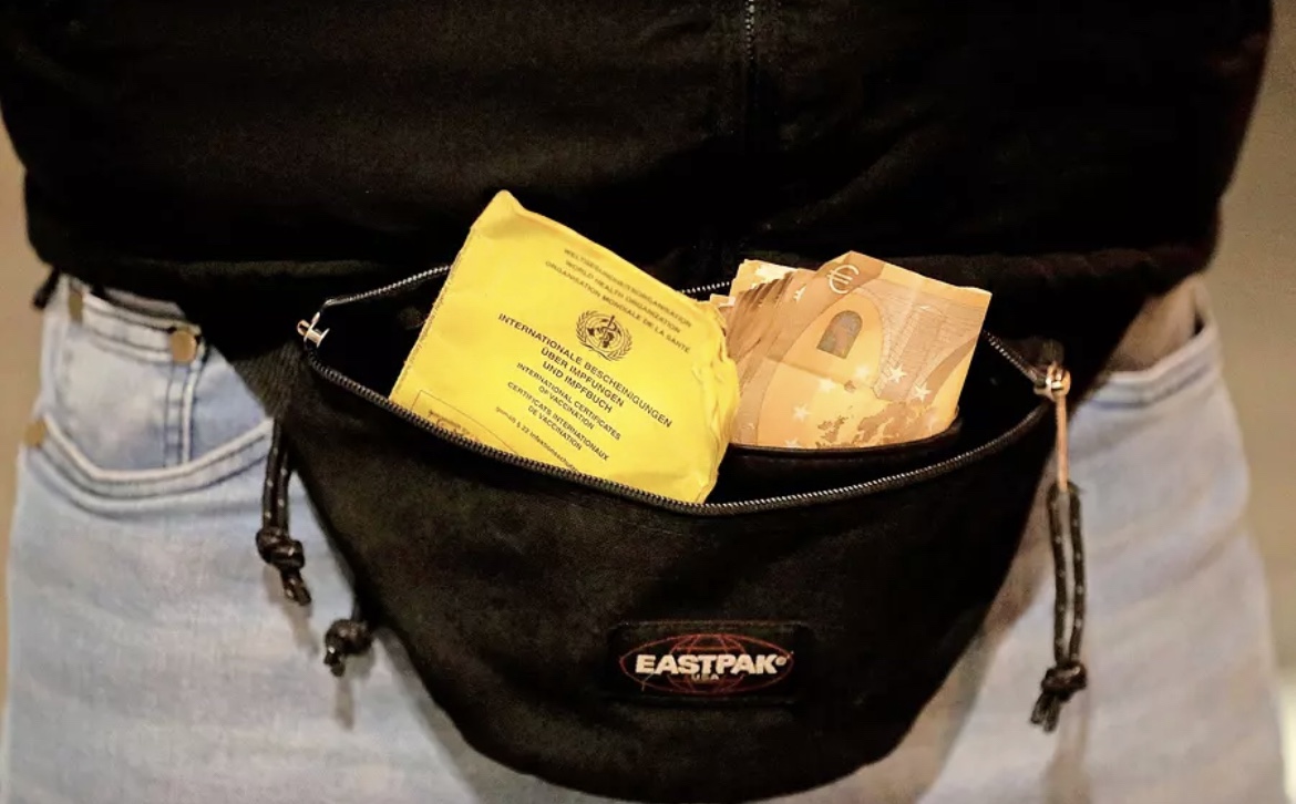 عقوبات مشددة ضد مزوري شهادات لقاح كورونا