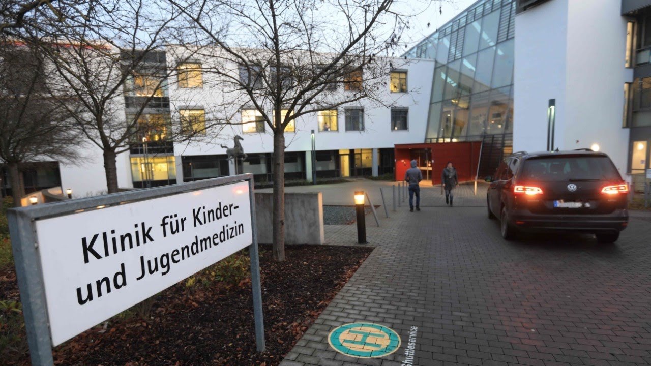 الاشتباه في ممرضة ألمانية حقنت 5 أطفال رضع بالمورفين