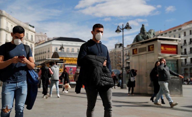 إسبانيا تفرض حظر التجوال في البلاد بسبب تفشي فيروس كورونا