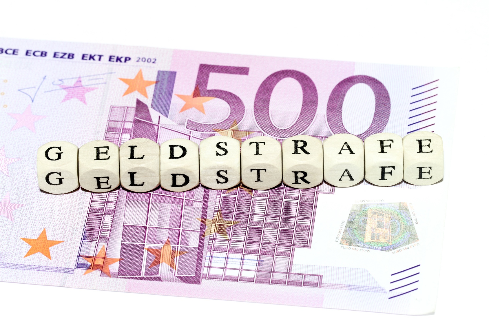 الحكومة تعلن عن لائحة عقوبات مالية لمخالفي حظر التجمع بسبب كورونا