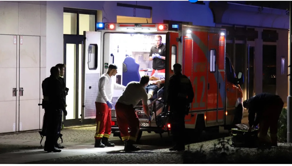 هجوم دامي في برلين: سائق دراجة نارية ينجو بأعجوبة بعد تعرضه للطعن