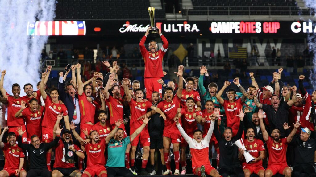 Toluca levanta el Campeón de Campeones y reafirma el orgullo del futbol mexicano
