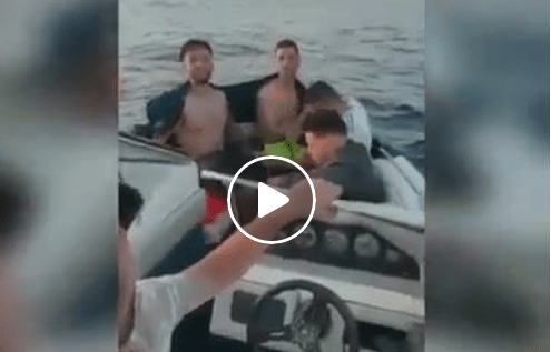 شباب ريفيون يوثقون لحظة “الحريك” ويصيحون : عاش الريف