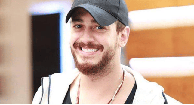 شاهد فيديو.. لمجرد يعلن توجهه للأناشيد الدينية وتسجيل الآذان بصوته ك”صدقة”