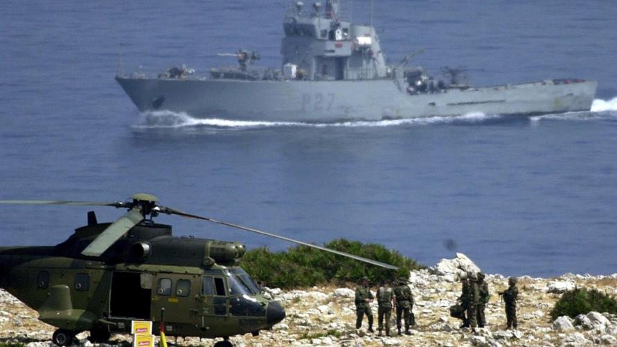 إسبانيا تستفز المغرب بمناورات عسكرية قرب الحسيمة