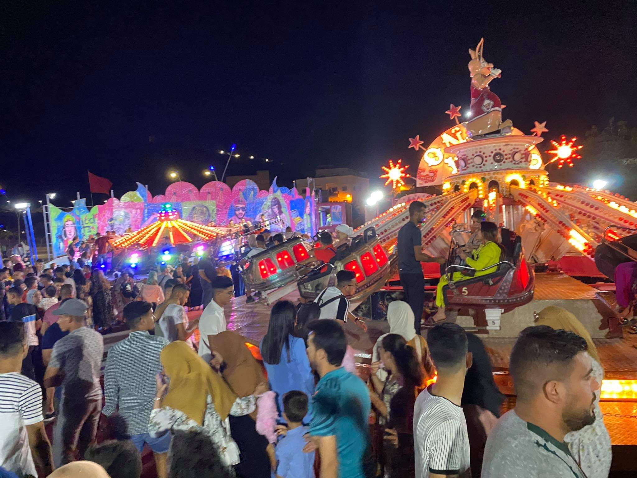 شاهدوا.. إقبال كثيف للجالية الناظورية على “فيريا” الناظور