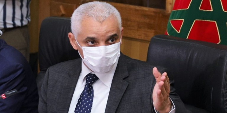 وزارة الصحة تكشف الآثار الجانبية المحتملة لـ”لقاح كورونا”