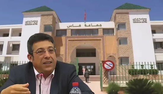 فضيحة منتخب يستغل نفوذه لتوزيع بطائق الانعاش على أقاربه في جماعة بعمالة فاس