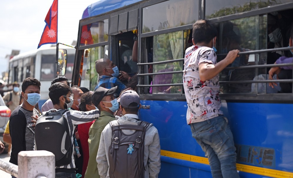 मास्क नलगाउनेलाई सार्वजनिक यातायातमा प्रवेश निषेध