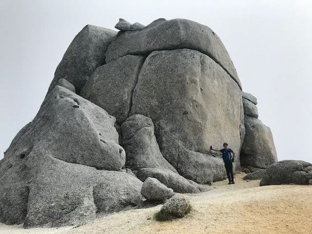 駒石、でっかい！