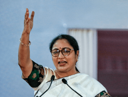 दिल्ली सरकार ने 111 DSS कैडर अधिकारियों के लिए प्रमोशन और नई पोस्टिंग के आदेश जारी किए