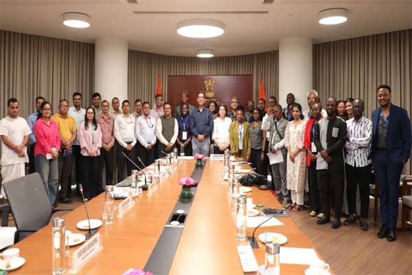 भारत ने अफ़्रीकी प्रतिनिधिमंडल के साथ डिजिटल पब्लिक इंफ्रास्ट्रक्चर पर चर्चा की