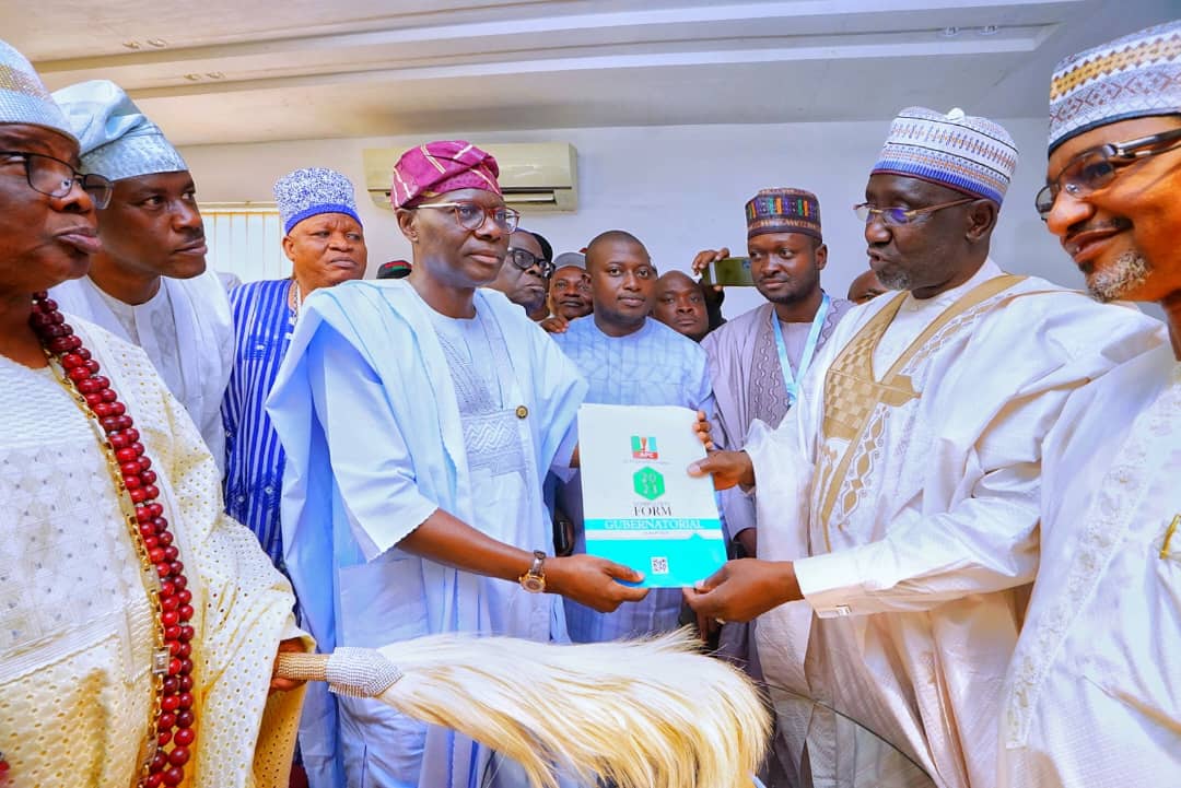 LAGOS 2023: Sanwo-Olu Submits Governorship Re-election Forms - Vimarsana News