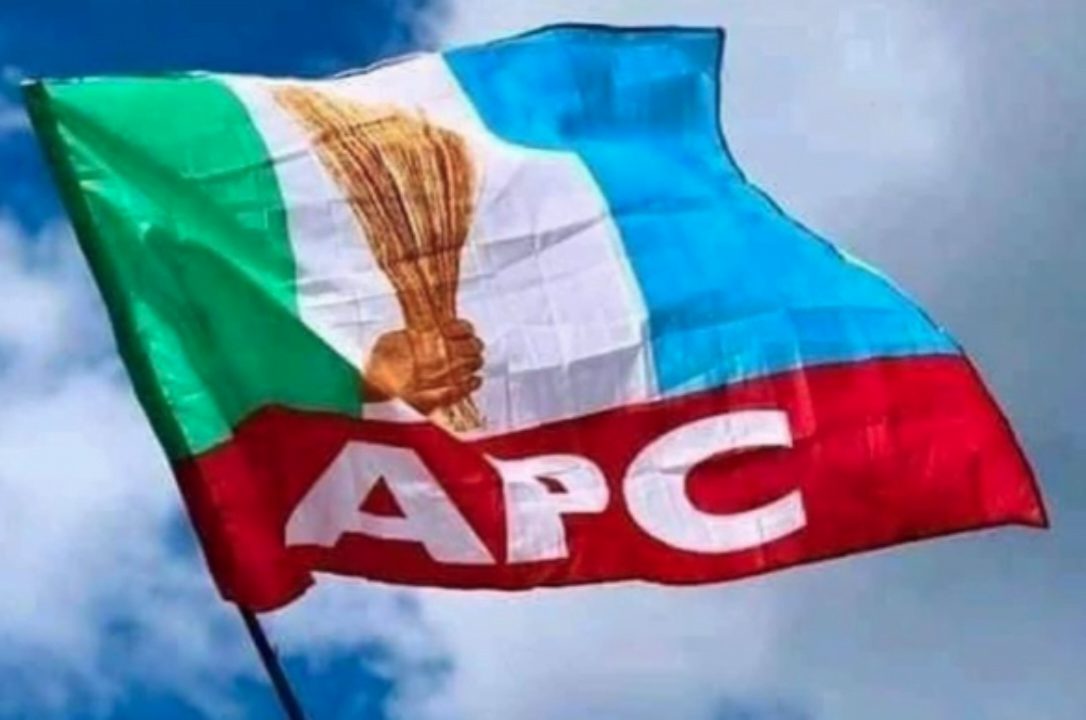 1759107609 APC Flag1
