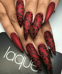 red nail polish with design 1