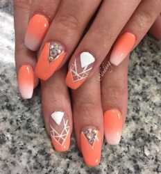 nail peach diamond eve naildesigncode stylish