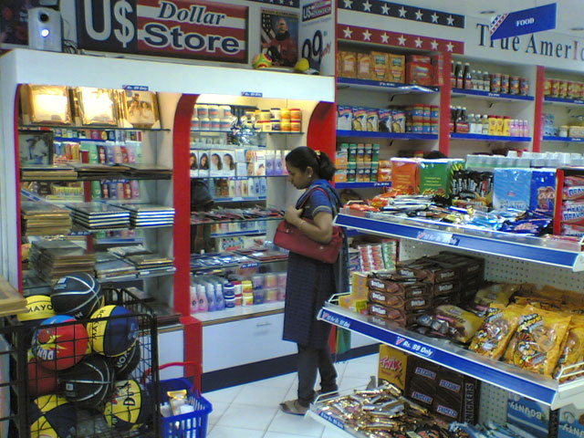 They operate through buyers who work for a store and find the best bargains on bulk items. Stores Franchise Dollar Store Online Retail Franchise