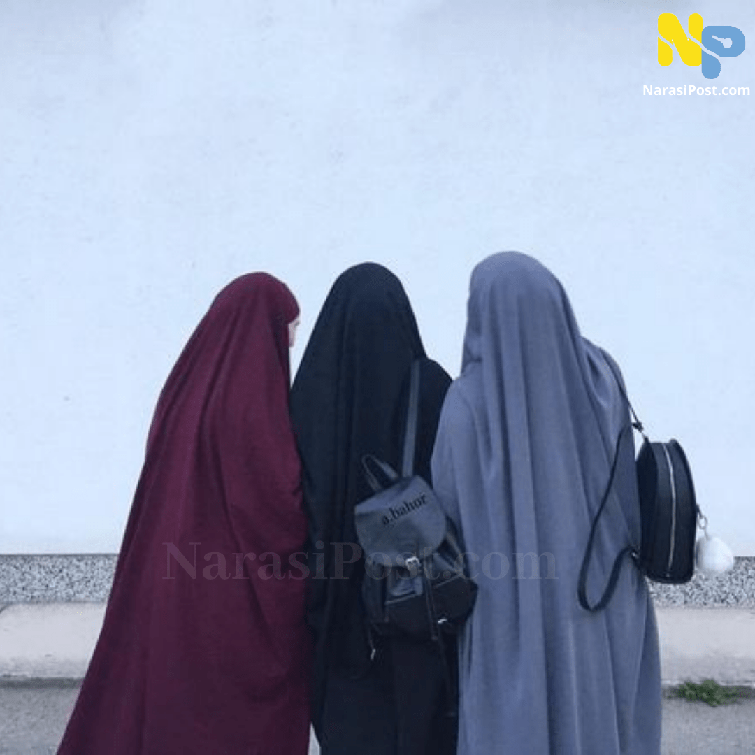 Tutorial Hijab Pashmina Diamond Kekinian Kursus Hijab Tutorial Hijab Pashmina Wanita Mana jilbab Mbak Zahra teriak mbak Zahra dari kamarnya.