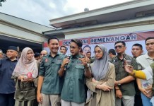 Wahyu-Ramzi Klaim Kemenangan, Ramzi: “Popularitas Saya Membantu Raih Suara”