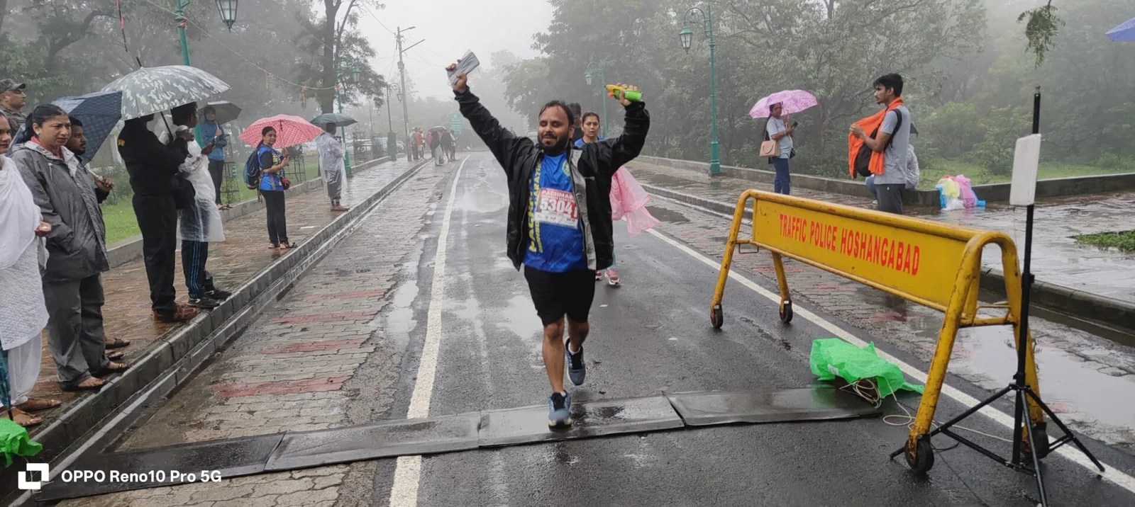 Pachmarhi Monsoon Marathon held amidst heavy rains, runners arrived from different states