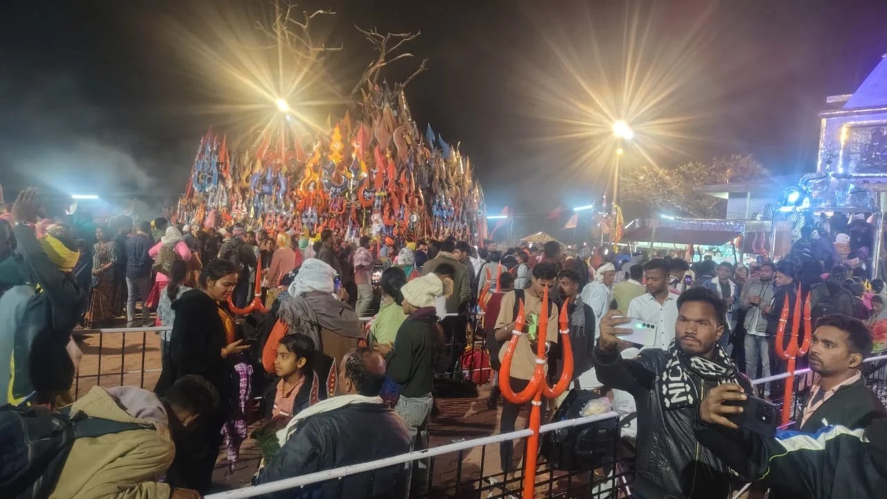 A surge of faith: The valleys of Pachmarhi reverberated with the chants of 'Har Har Mahadev'.