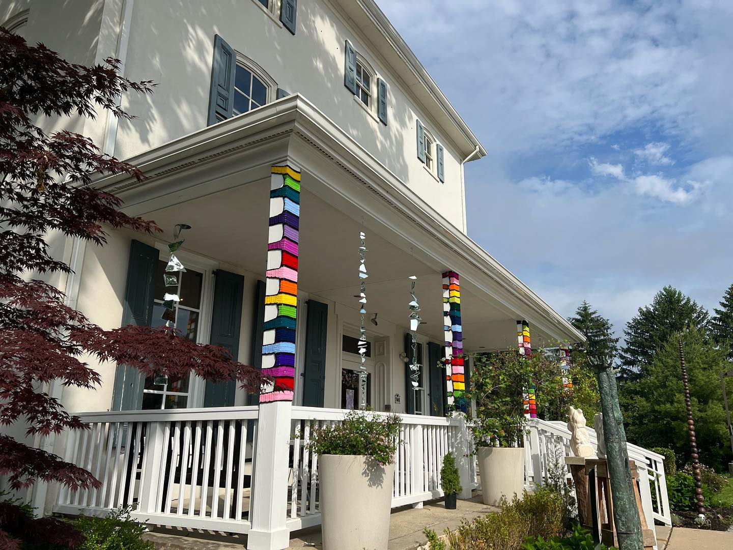 Main line art center