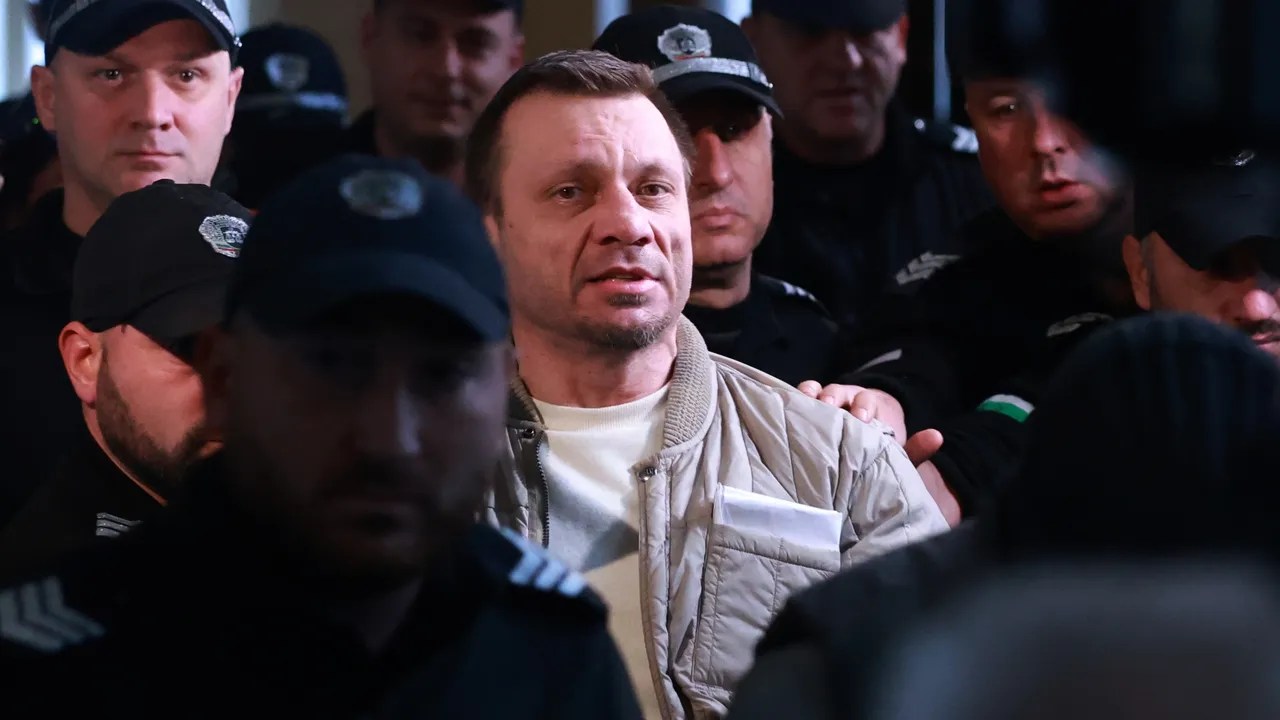 Гей драми: Палавият Станимир Хасърджиев профукал 2 млн. на пациенти за дрога и оргии