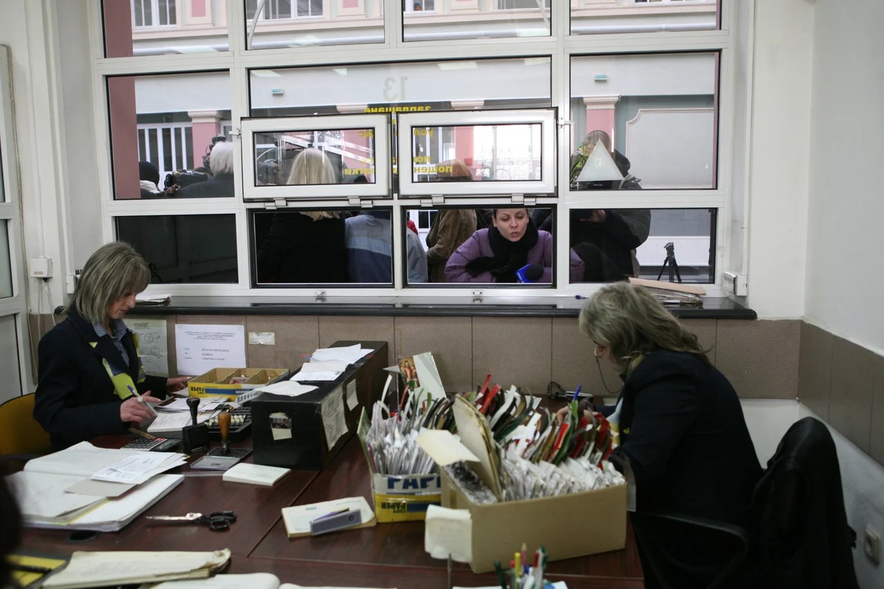 Ново робство: Българинът измъчван от чиновници