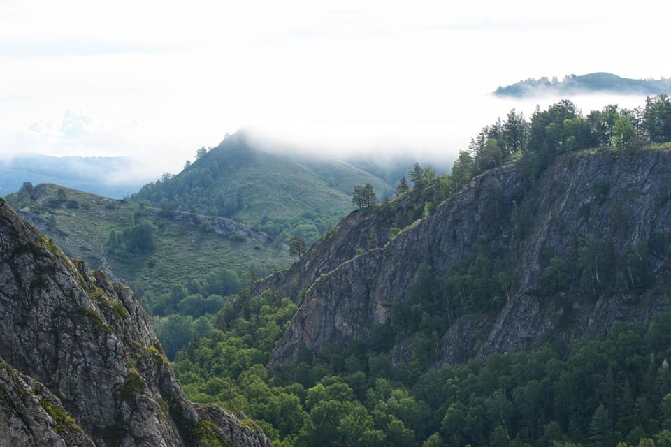 Надо забраться на практически вертикальный уступ … Muradymovskoe Ushele Marshrut Vyhodnogo Dnya Nash Ural