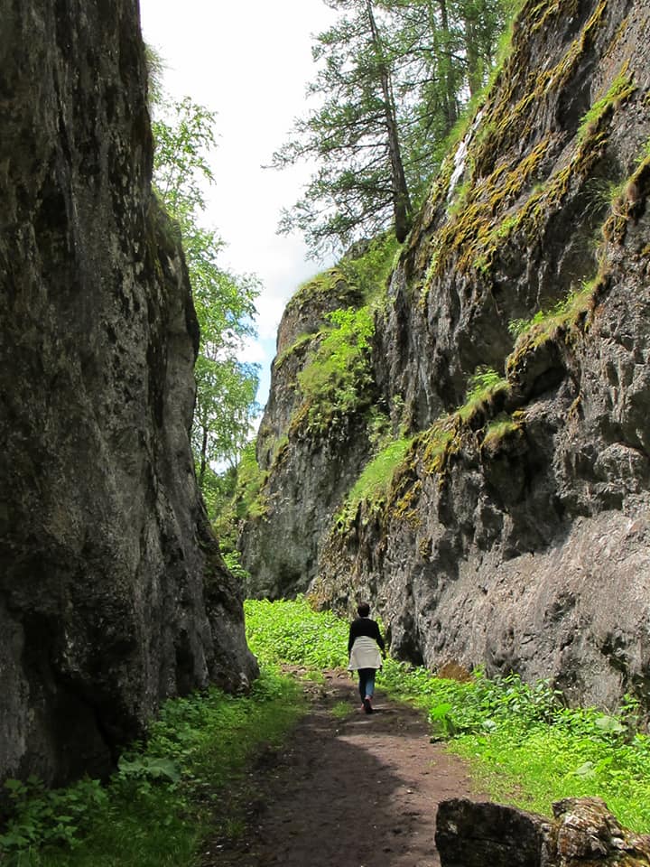 В пещере голубиный грот обнаружена и стоянка эпохи мезолита. Muradymovskoe Ushele Marshrut Vyhodnogo Dnya Nash Ural