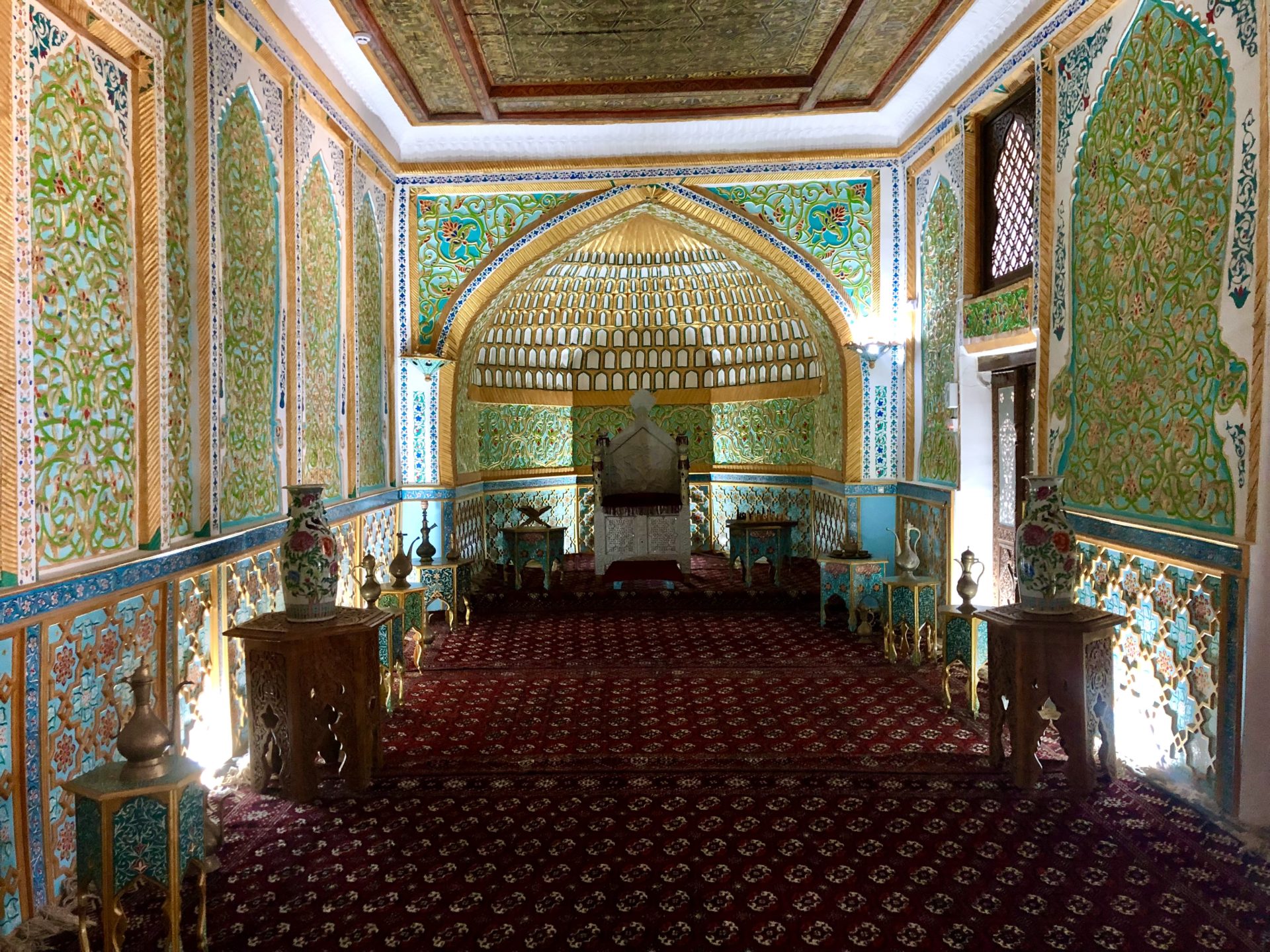 Inside of the Stone Palace / Tash Khovli in Khiva, Uzbekistan - Nasspacker