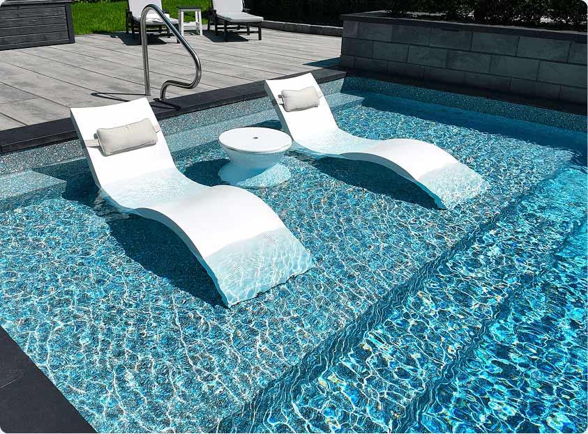 Popular Fiberglass Pool Features, tanning ledge