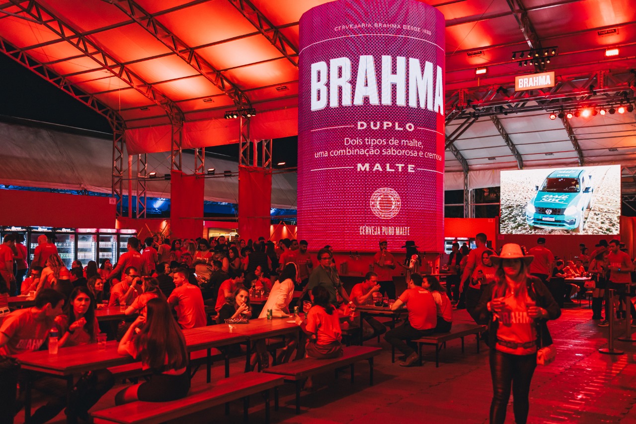 Camarote Brahma celebra 20 anos de Ribeirão Rodeo Music com experiência premium