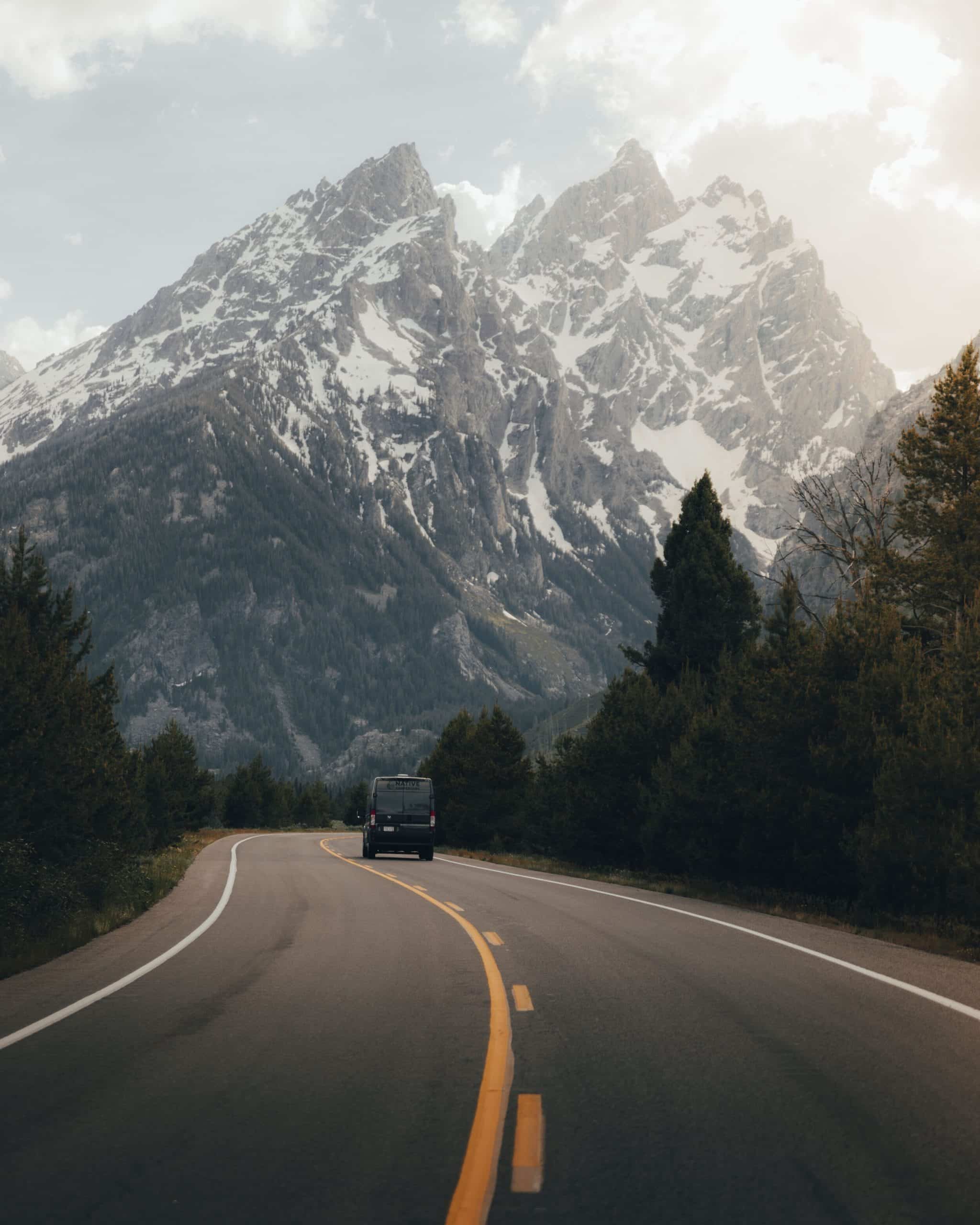 Campervan road trip to yellowstone national park