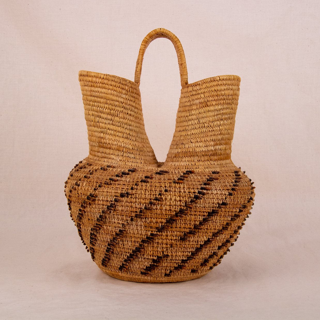 Coushatta Vintage Wedding Basket by Tinkasau – Native Skies Gallery