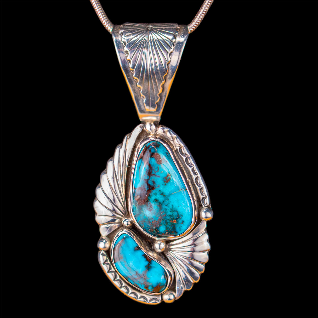 洋書 Navajo Jewelry: A Legacy of Silver Navajo Jewelry: Northland Editors: 9780873586092: Amazon.com: Books