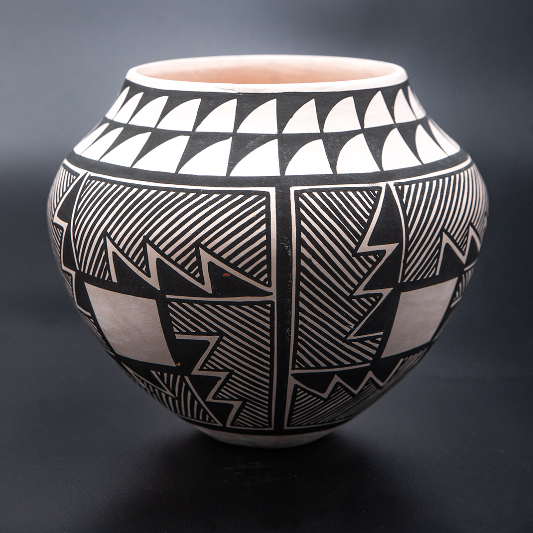 Acoma, NM – Native Skies Gallery