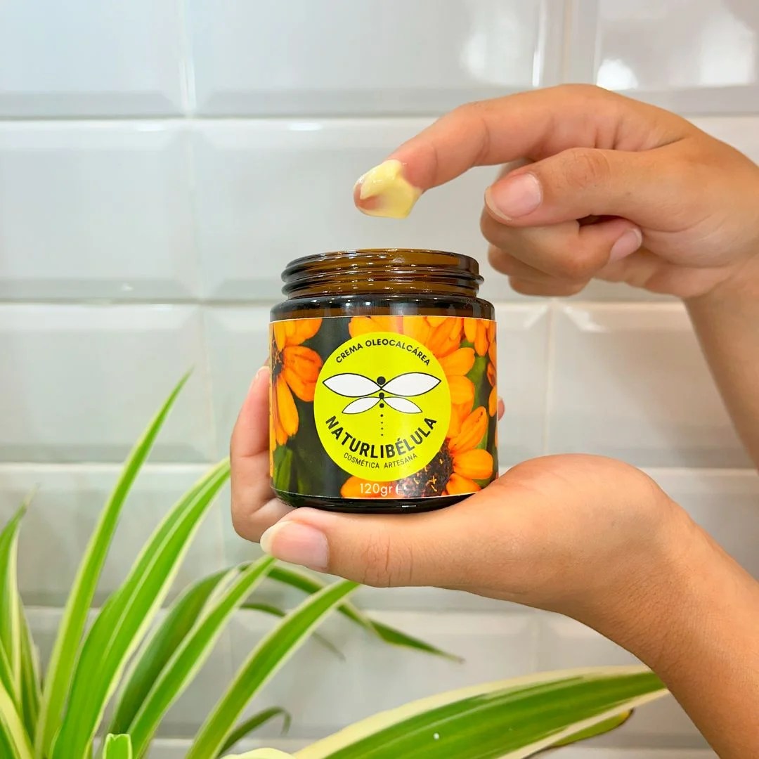 Crema Oleocalcárea con Caléndula y cera de abeja – Cuidado Natural para Piel Sensible