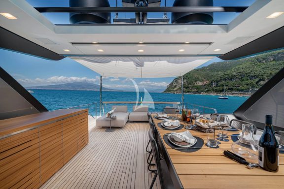 Image of LUCKY yacht #41