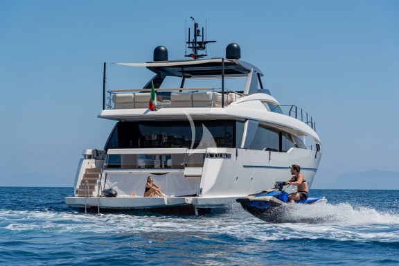 Image of CATCH ME yacht #38