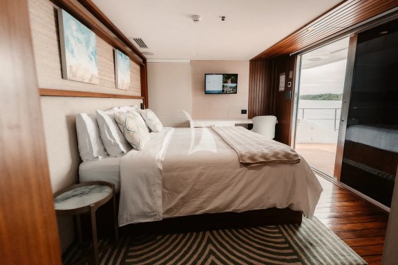 Veranda deck double/twin stateroom with balcony