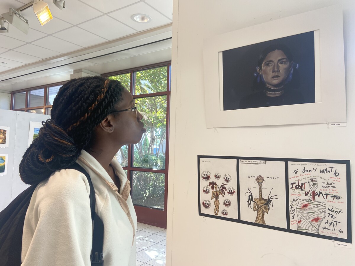 Annual Summer Art Show displays work throughout the fall