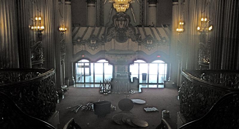 Vista interior del cine, en la calle Broadway de L.A.